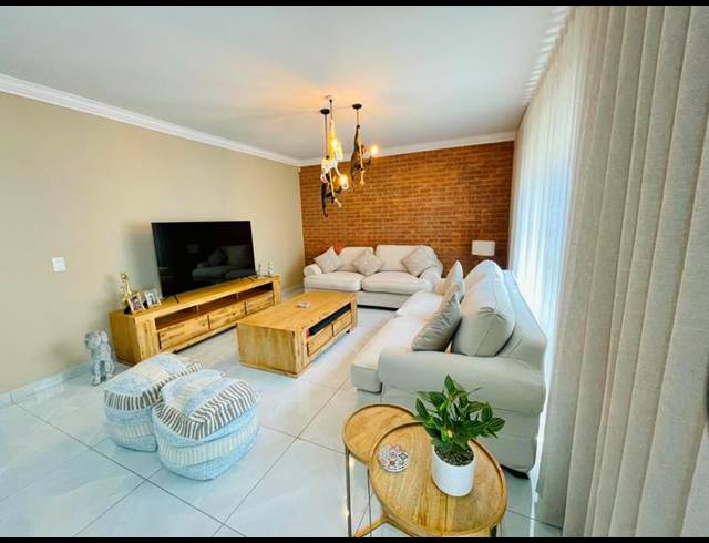 4 BEDROOM HOUSE FOR SALE IN RANDHART